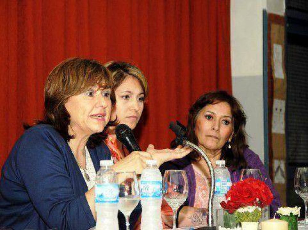 Pechen: hay una �desvalorizaci�n� de la mujer
