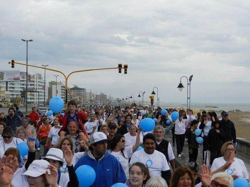 Cientos de personas caminaron en Mar del Plata en el Da Mundial de la Diabetes