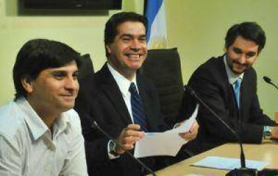 Expectativa por una reforma tributaria que ya cosech� rechazos en varios frentes