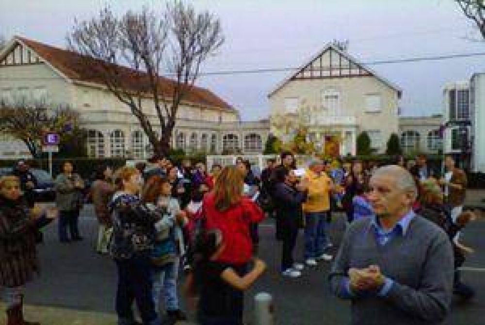 Patronato de la Infancia: padres esperan reunirse con el intendente