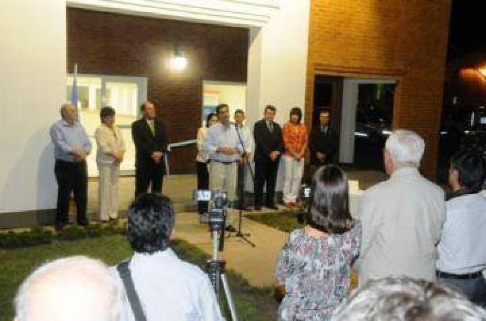 SAN MART�N: CAPITANICH INAUGUR� CEREALERA