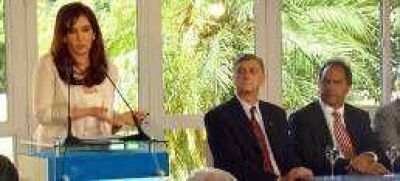 Binner propone una reforma fiscal a cambio de suspender retenciones 