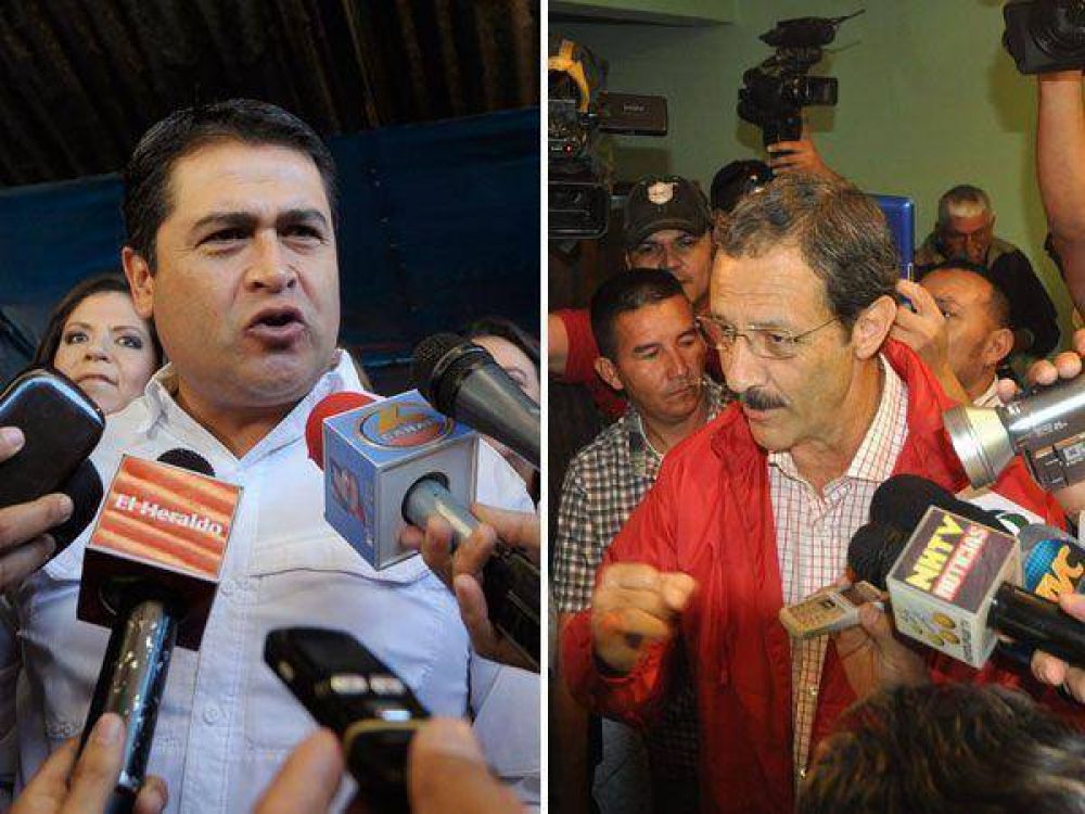 Dos abogados frente a la esposa de Zelaya