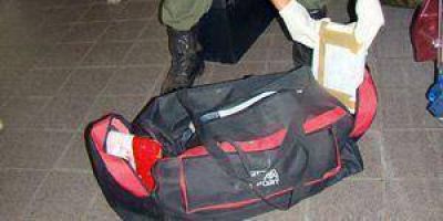 Gendarmer�a incaut� m�s de 11 kilos de marihuana y detuvo a tres personas