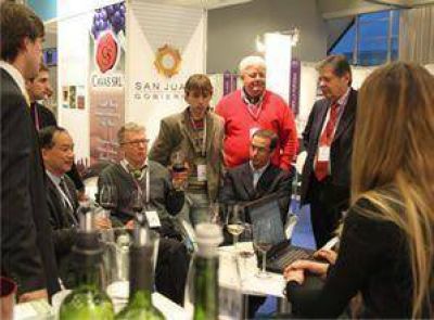 11 bodegas participan en feria de vinos