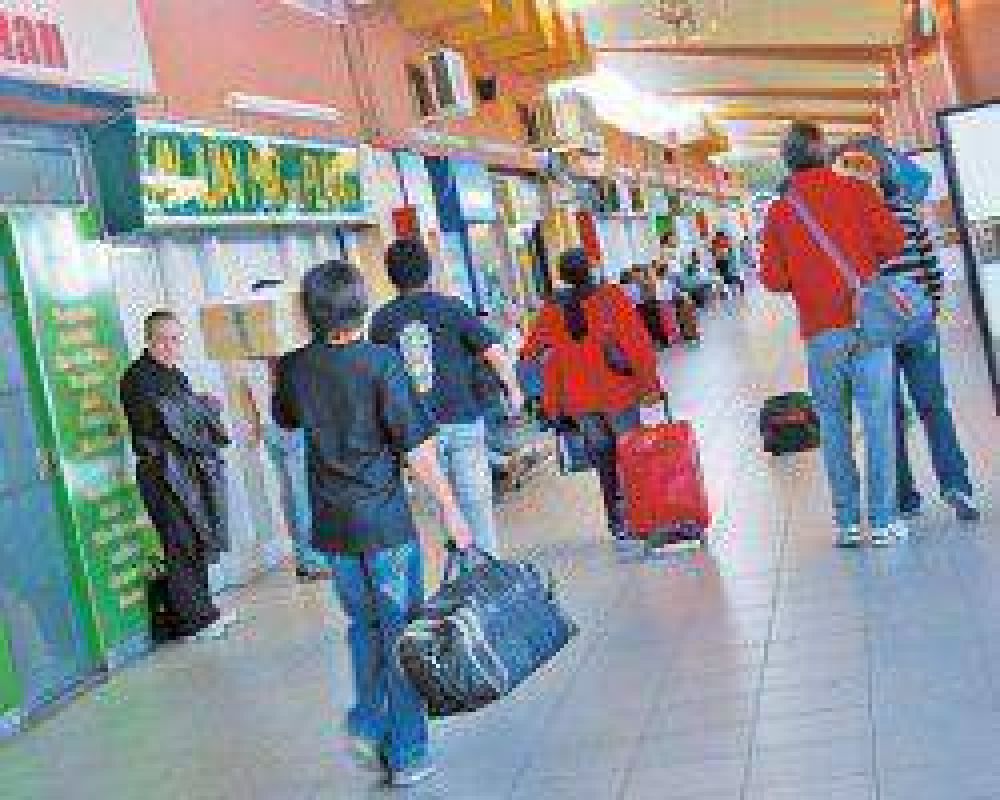 Exigen a todos los transportes tur�sticos partir de la Terminal