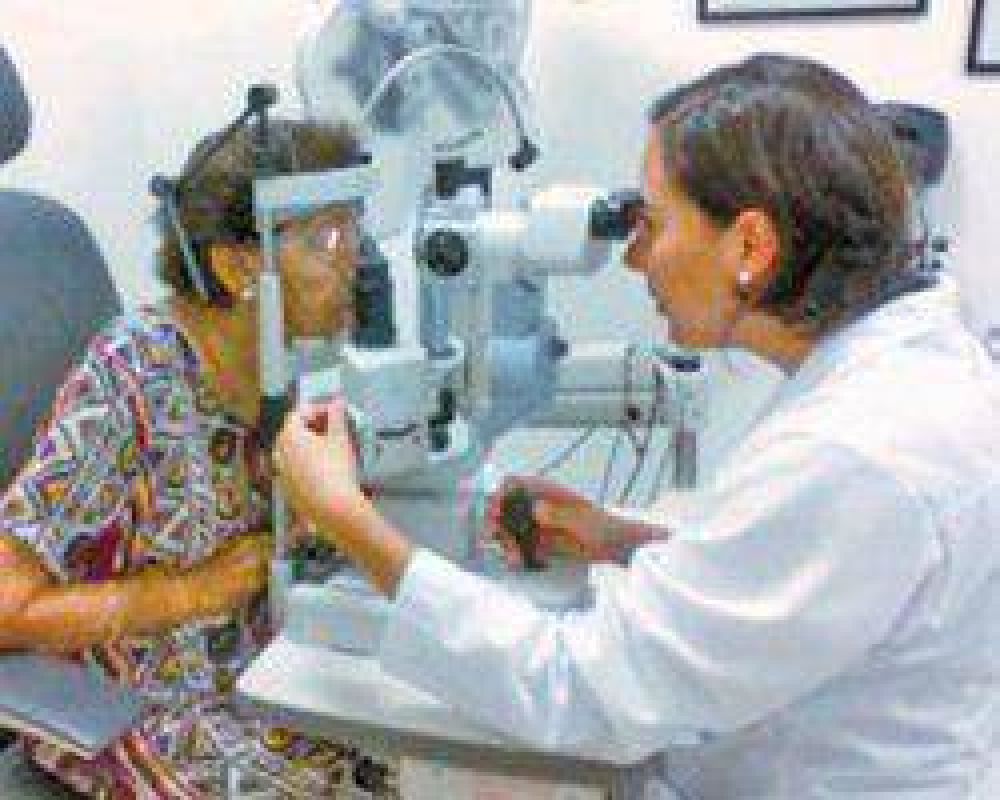  Atender�n a diab�ticos gratis para detectar casos de retinopat�a