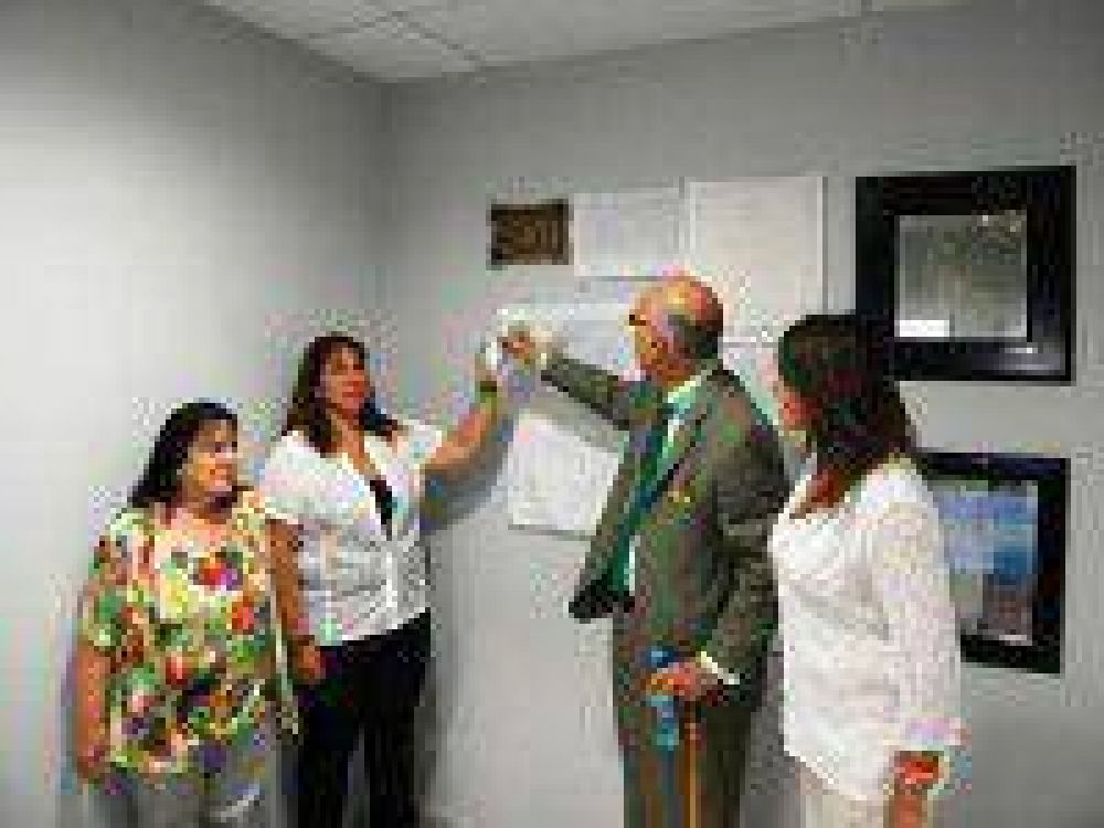Inauguraron la biblioteca �Augusto Cicar� en Polvaredas