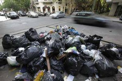 Piden no sacar la basura ni hoy ni ma�ana por el paro