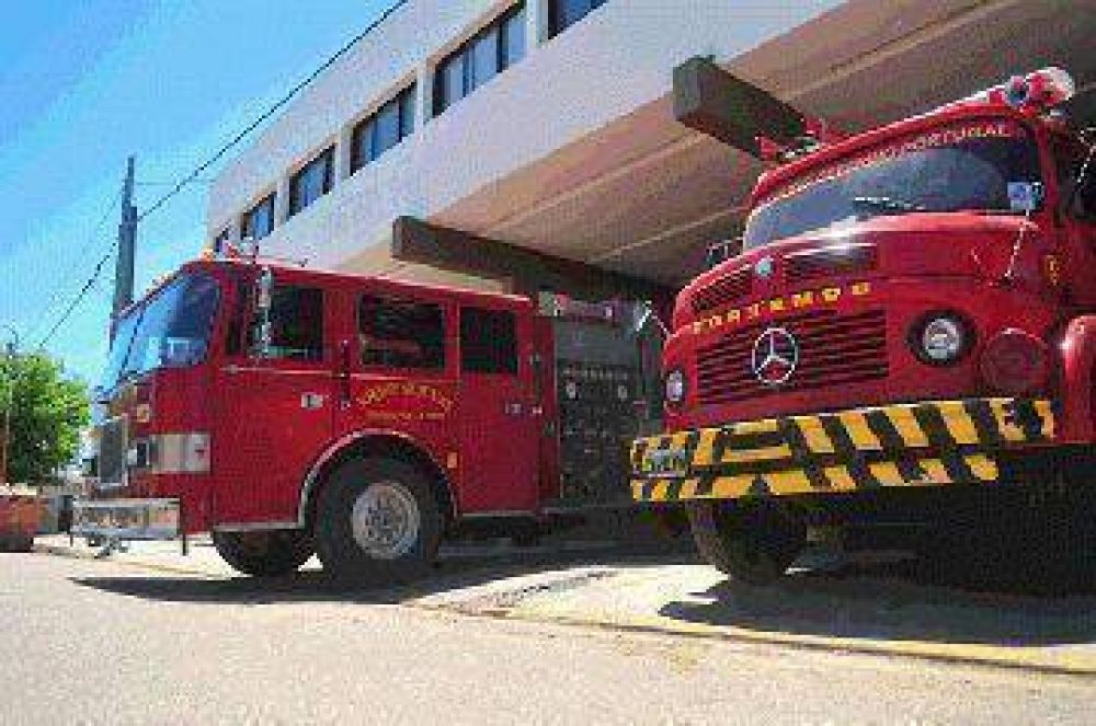 El Cuerpo de Bomberos Voluntarios adhiri� al toque de sirenas en el D�a Mundial de las V�ctimas de Tr�nsito
