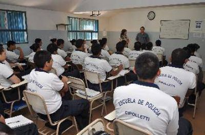 La Escuela de Polic�a se moderniza en Cipolletti