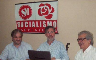 Los Socialistas marplatenses recibieron a Jorge Rivas