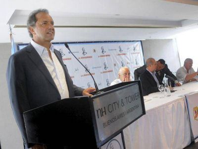 "Scioli nunca dej� de ser candidato", aclararon desde La Juan Domingo