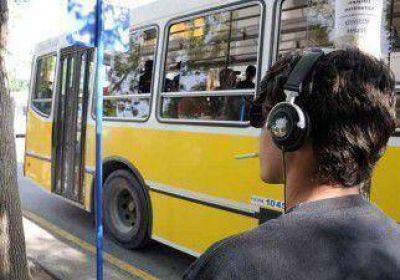 Impulsan uso de auriculares en los colectivos neuquinos 