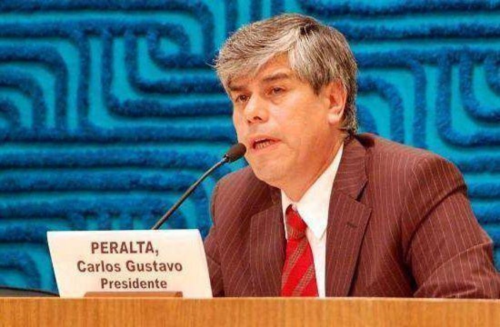 Peralta defendi proyecto de nueva ley de Educacin