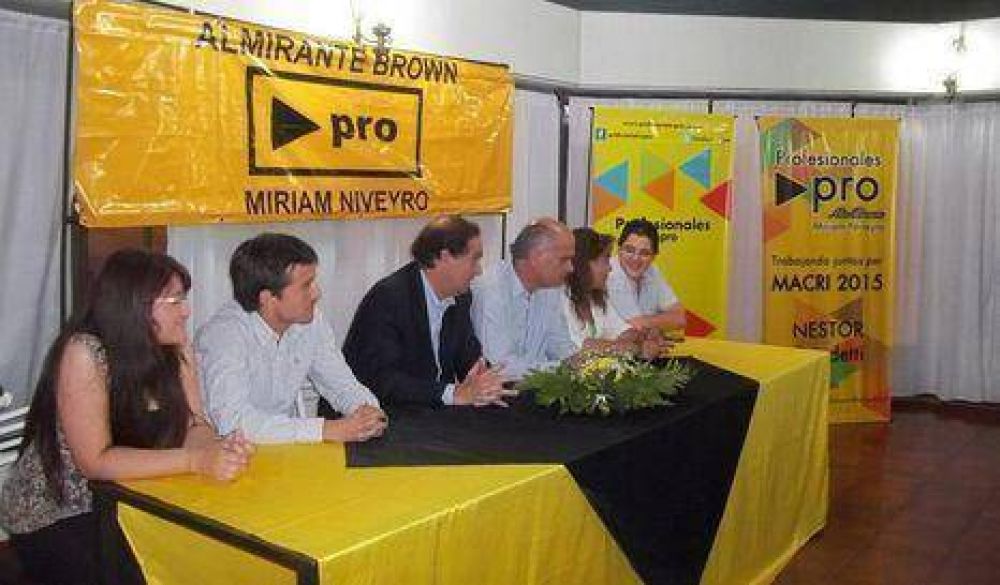 Profesionales PRO crece con miras a 2015