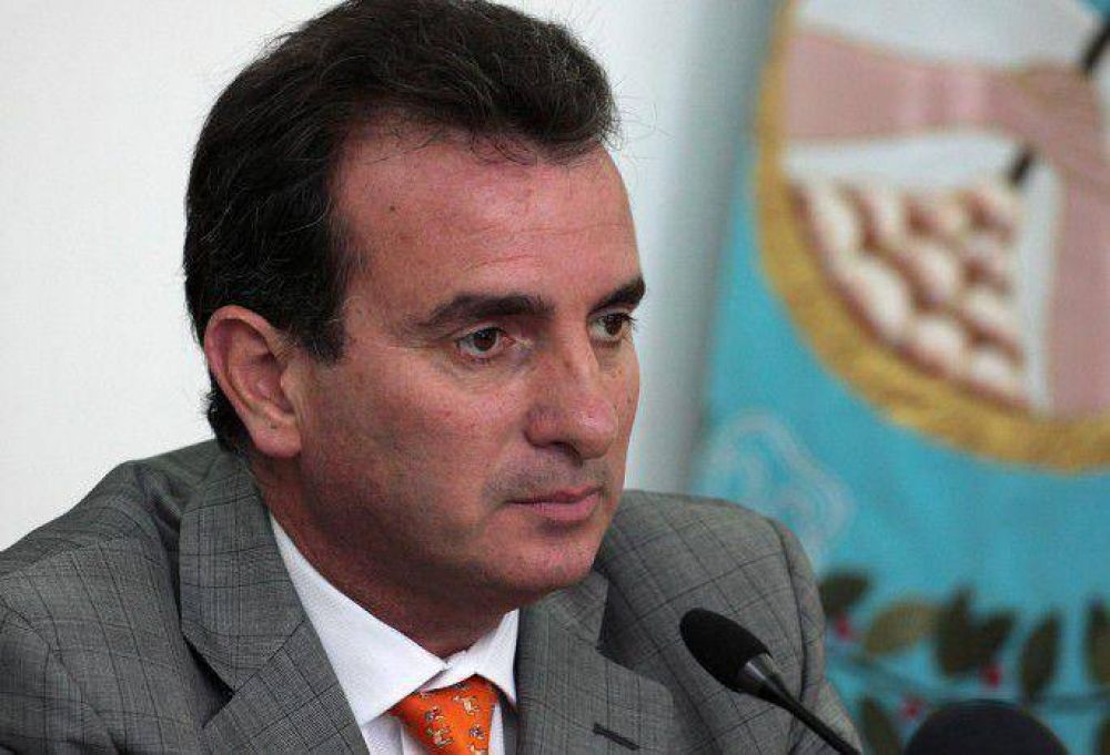 P�rez pas� para el 2013 la decisi�n sobre el desdoblamiento, critic� a Cobos y a Cornejo 