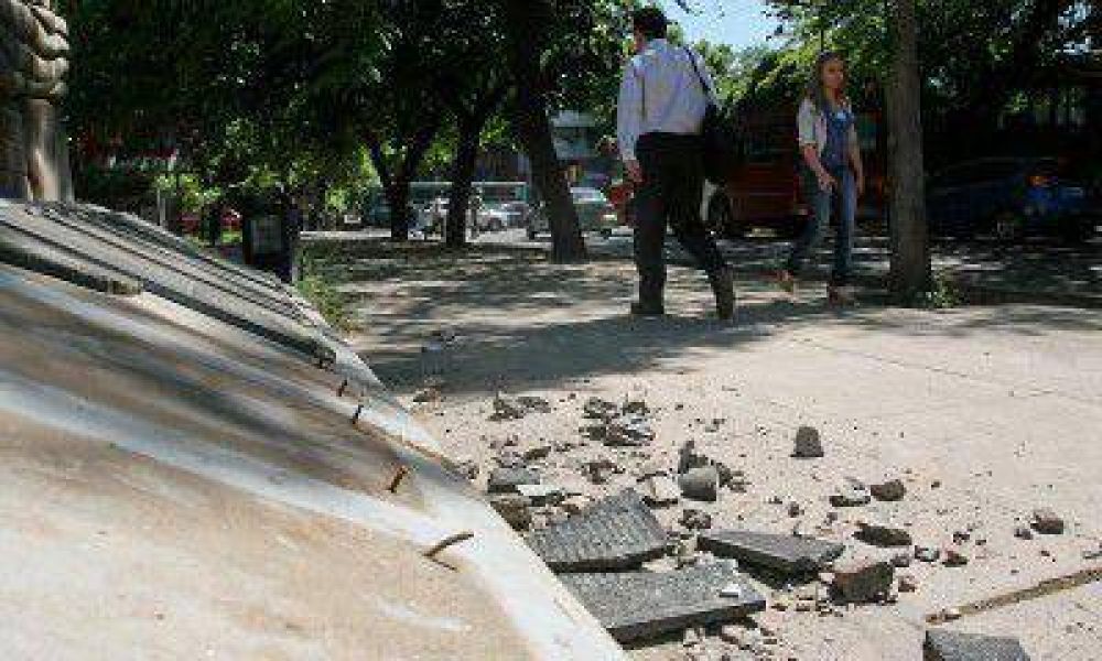 Organismos de DDHH repudiaron la destrucci�n del monumento a la memoria 