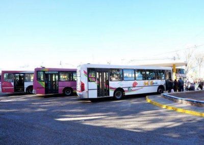 El servicio de transporte interurbano de pasajeros ser� normal este martes