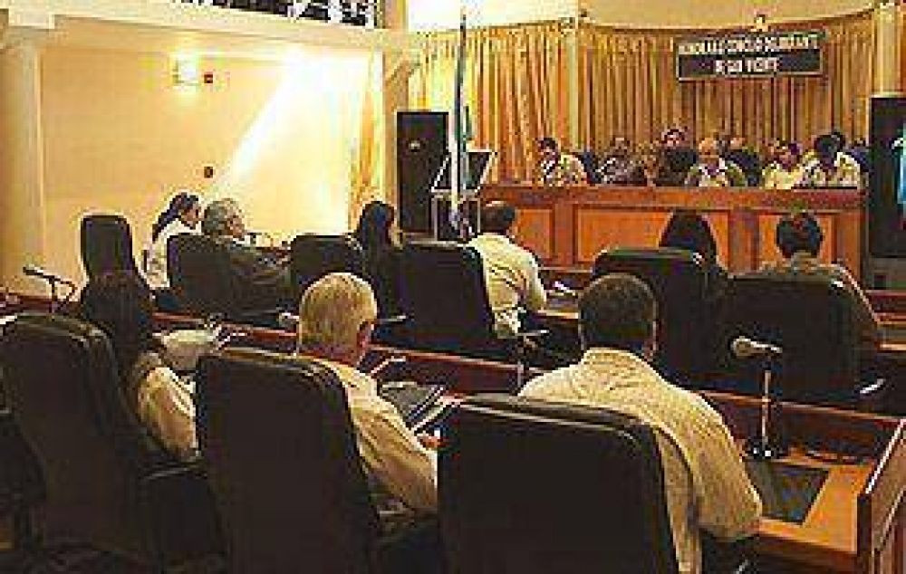 SAN VICENTE: Sin el Presupuesto en debate, la discusi�n por el paro llegar� al Concejo