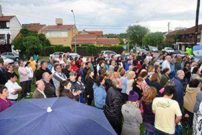 Canchita de los Bomberos: Vecinos exigen informaci�n clara