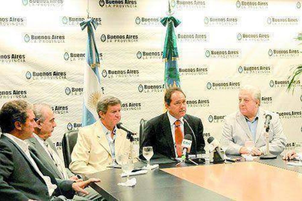 Scioli pidi� responsabilidad a docentes, que paran 48 horas.