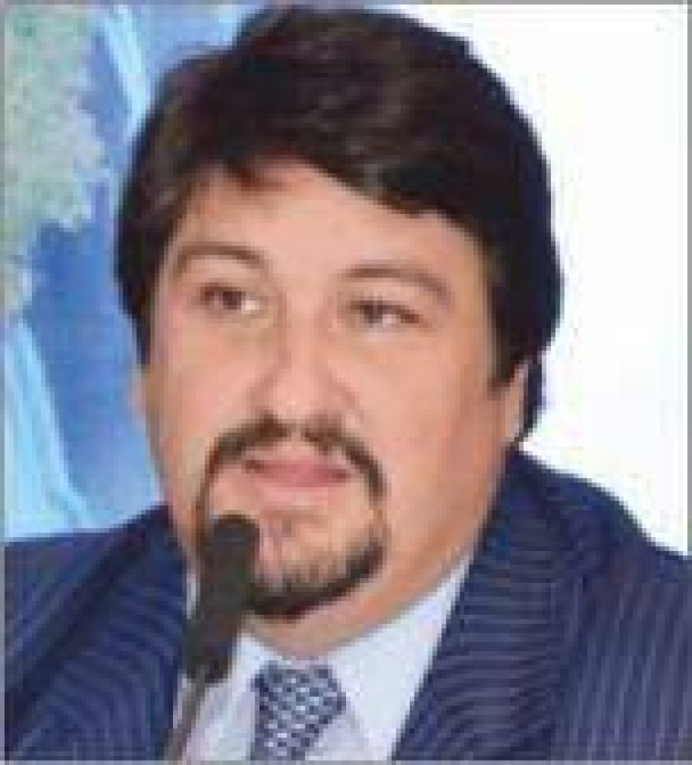 El gobernador Closs manifest� su respaldo a Aerol�neas Argentinas