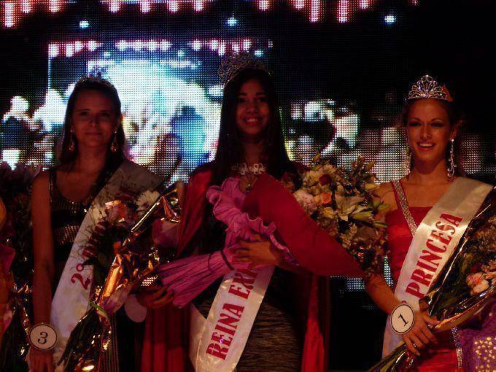 Expo Z�rate cerr� coronando a la reina de las promotoras