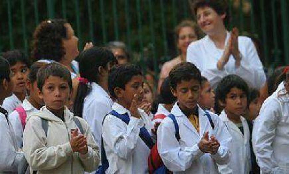 Misiones no cumplir� la meta de 180 d�as de clases