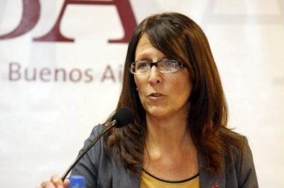 Adriana Andr�s: "La inserci�n laboral de los graduados es alta"