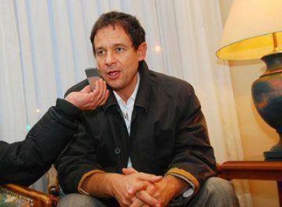 Costa impulsa construir �un nuevo modelo�