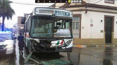 Cinco heridos a causa de un choque entre dos colectivos