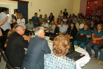 El ministro de Salud abri� la jornada de capacitaci�n en enfermedades h�dricas 