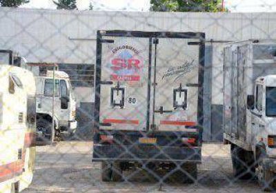 En medio del paro, robaron 500 kilos de carne de un cami�n varado 