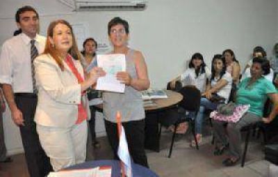 Otorgaron fondos a proyectos escolares 