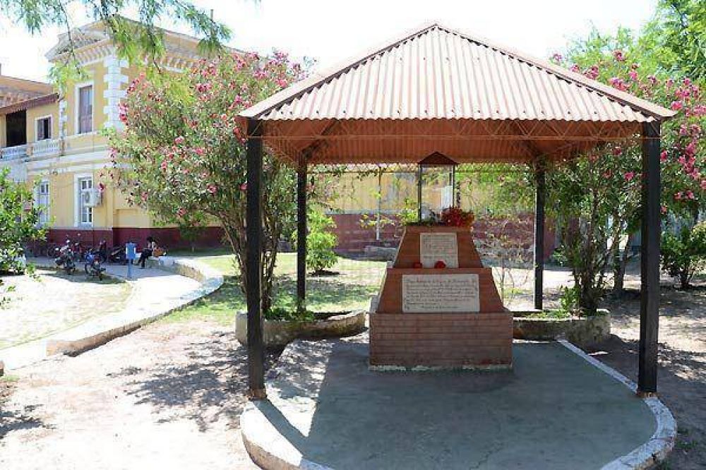Destrozaron un templete de la Virgen de Sumampa y robaron la imagen 