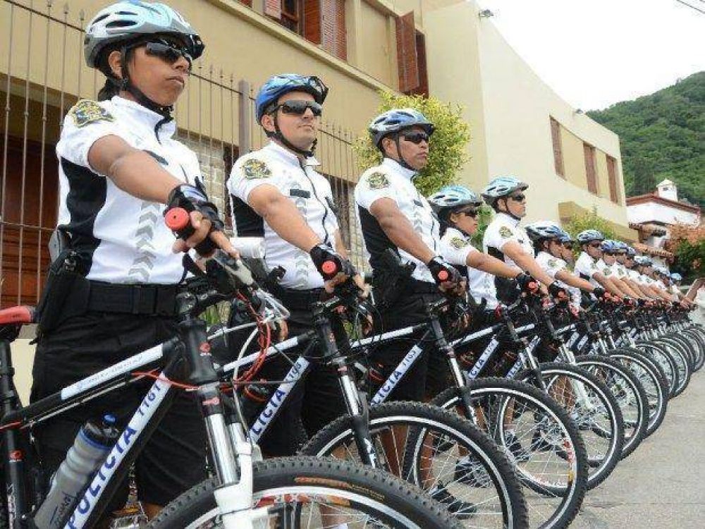 El aumento para la Polic�a ser� del 23,5%