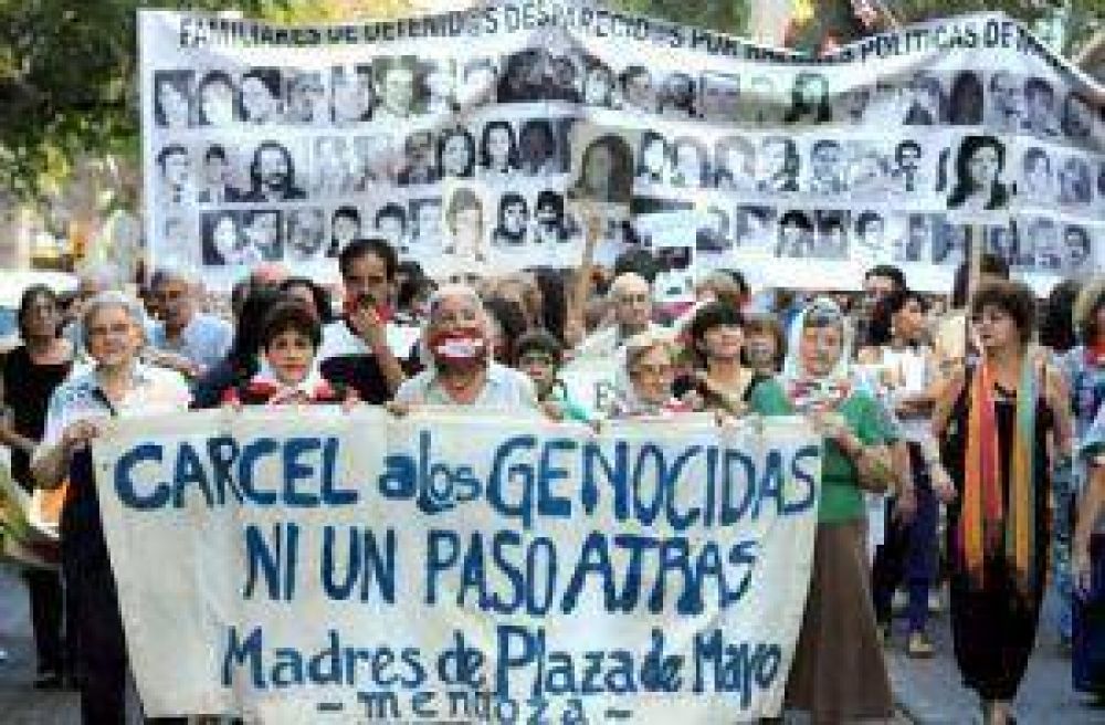 Sin Jaque, el Gobierno record� a v�ctimas de la dictadura militar