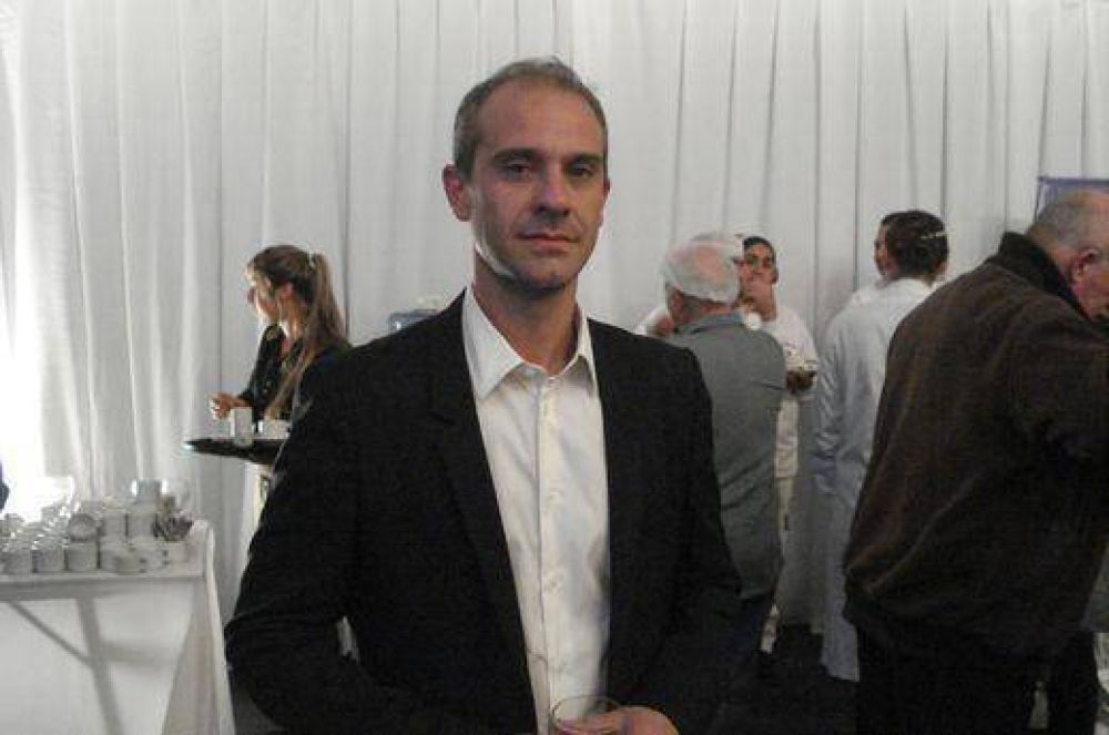 Santiago Aparicio: �No vamos a hipotecar el futuro de San Fernando�