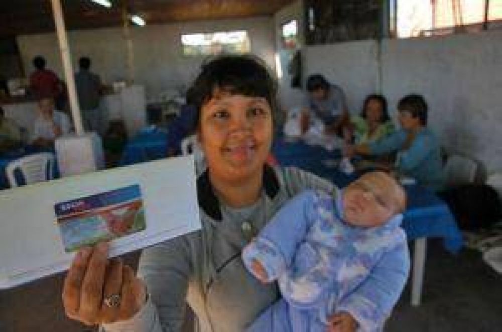 Con 20 pesos m�s, recargaron las tarjetas alimentarias