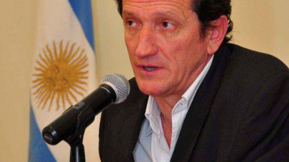 Para Zaffaroni el acatamiento al paro en las escuelas fue �muy bajo�