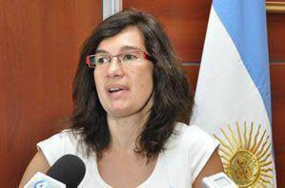 B�rbara Esp�nola: �El 75% de casos de chicos extraviados son adolescentes�	