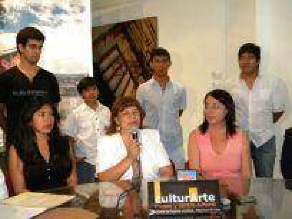 PRESENTARON EL FESTIVAL DEL QUESILLO Y EL FOLKLORE