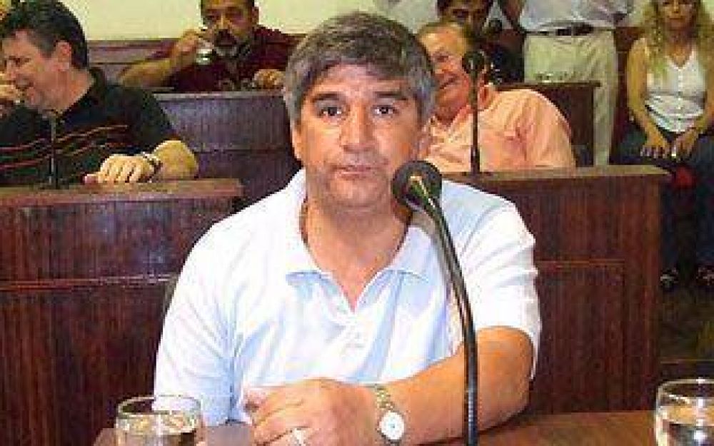 AVELLANEDA: Gamarra cuestion� �la distribuci�n pol�tica" del Presupuesto 2013