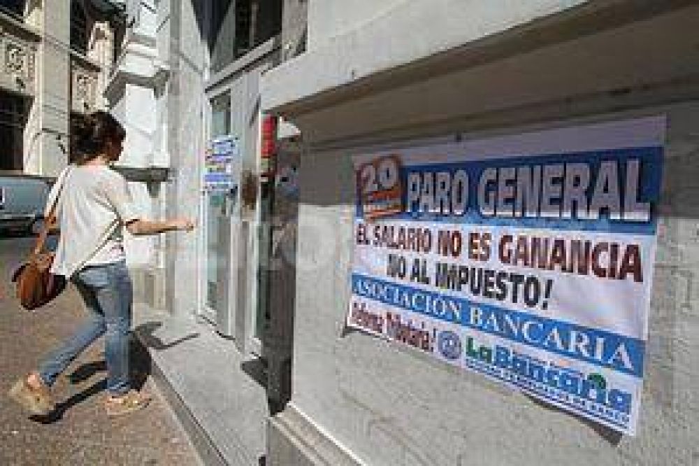 Fue dispar el acatamiento al paro nacional en la ciudad