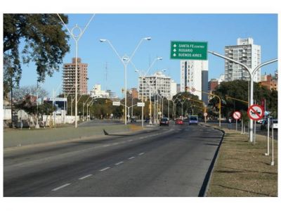 Buscan organizar el recorrido del tr�nsito pesado por avenida Alem y 27 de Febrero