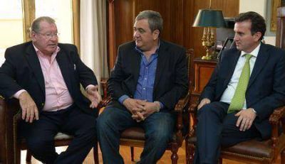 El Gobernador recibi� a los empresarios de una planta de reciclaje que abre ma�ana en Las Heras  
