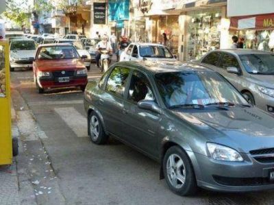 S�lo 100 remiseros cumplieron los requisitos y el resto espera pr�rroga
