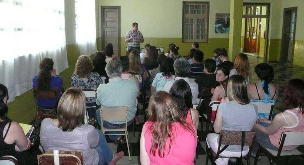 El Intendente disert� ante los alumnos de la UPSO