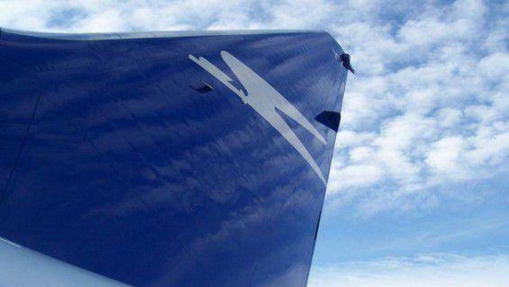 Por tercera vez en el a�o, suben 20% los pasajes aereos 